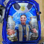 mochila 16" primaria selleccion doble cierre relieve 3 d