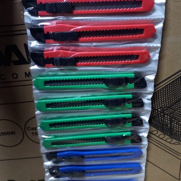 trincheta tira por 12 unidades