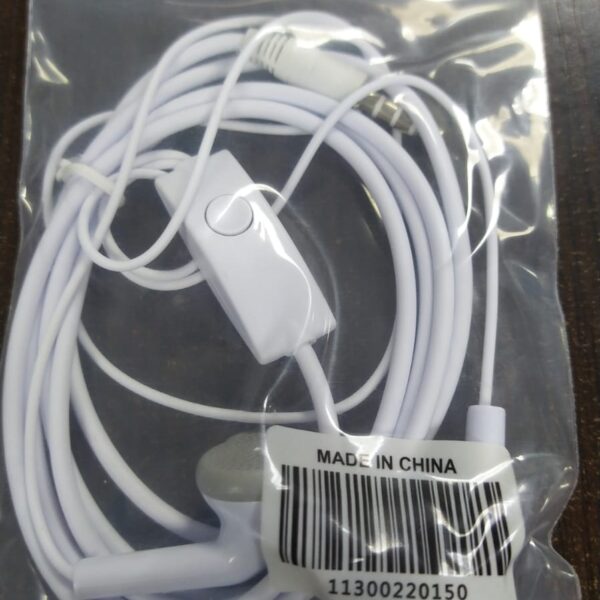 manos libres sin marca en bolsita buen sonido