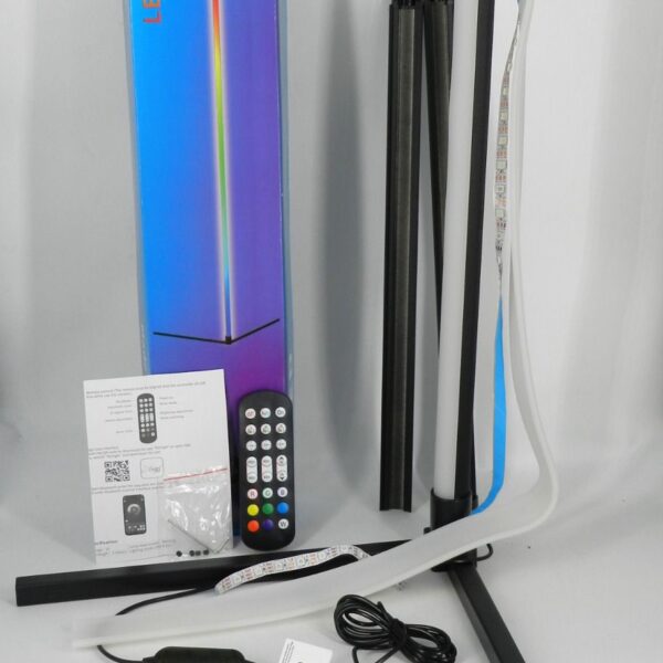 LAMPARA DE PIE RGB ESQUINERO CON CONTROL REMOTO