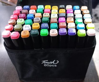 bolso con 60 marcadores doble punta