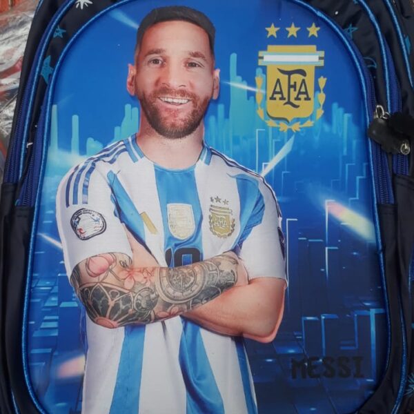 mochila 16" primaria selleccion doble cierre relieve 3 d