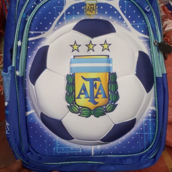mochila 16" primaria selleccion doble cierre relieve 3 d