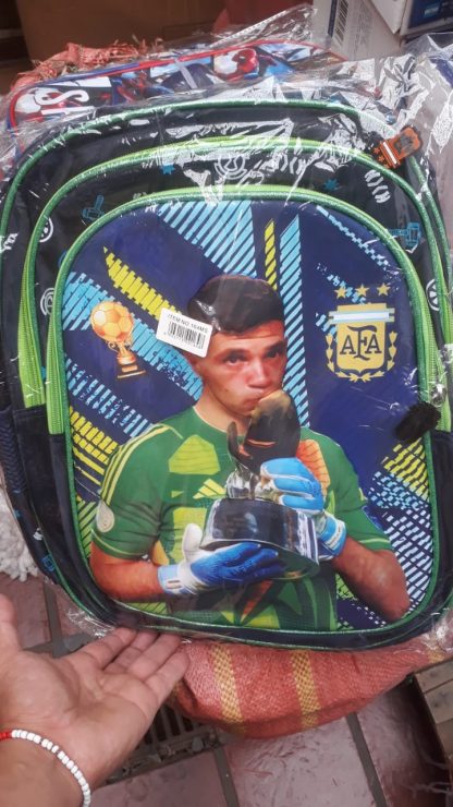 mochila 16" primaria selleccion doble cierre relieve 3 d