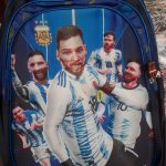 mochila 16" primaria selleccion doble cierre relieve 3 d