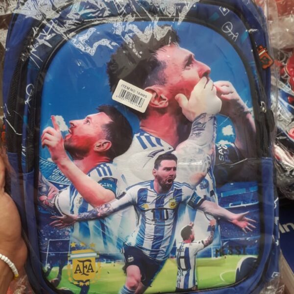 mochila 16" primaria selleccion doble cierre relieve 3 d