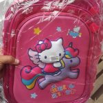 mochila 16" primaria doble cierre relieve 3 d kitty