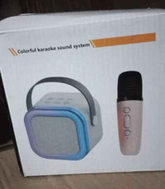 PARLANTE CON 1 MICROFONO KARAOKE K12