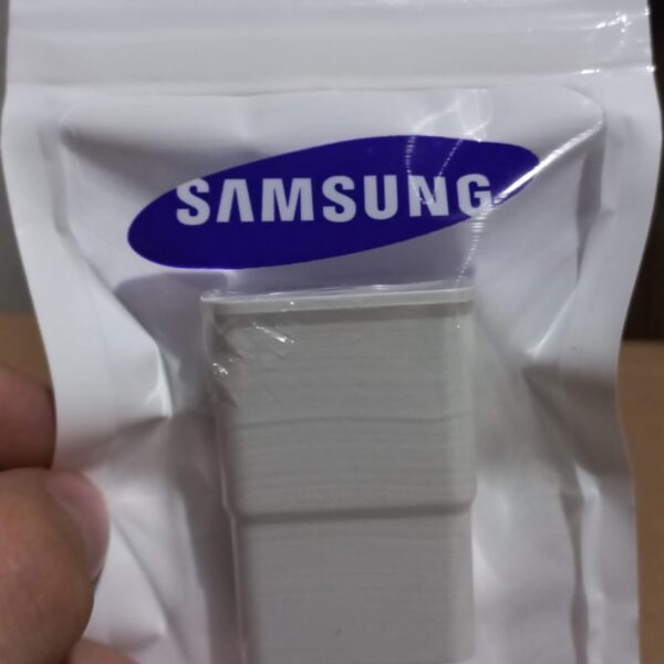 cargador usb patas argentinas