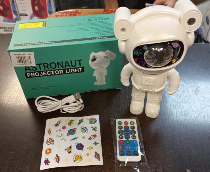 proyector astronauta bluethoot y luz XL731B