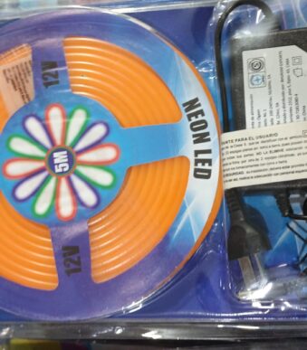 luz de neon con fuente naranja