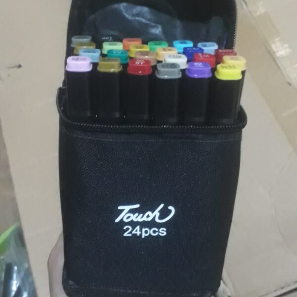 24 marcadores doble punta en bolso