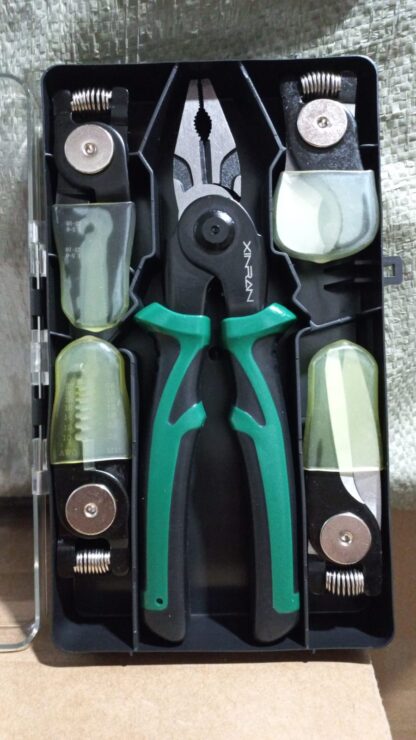 pinza alicate 5 en 1 xr-8029