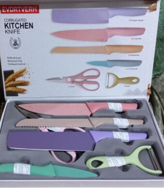juego de 4 cuchillos tijera y pelapapas