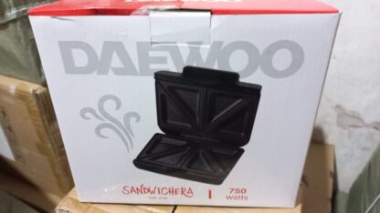 SANDWICHERA DAEWOO DE 2 PANES DSM9740 OFERTA SIN CAJA