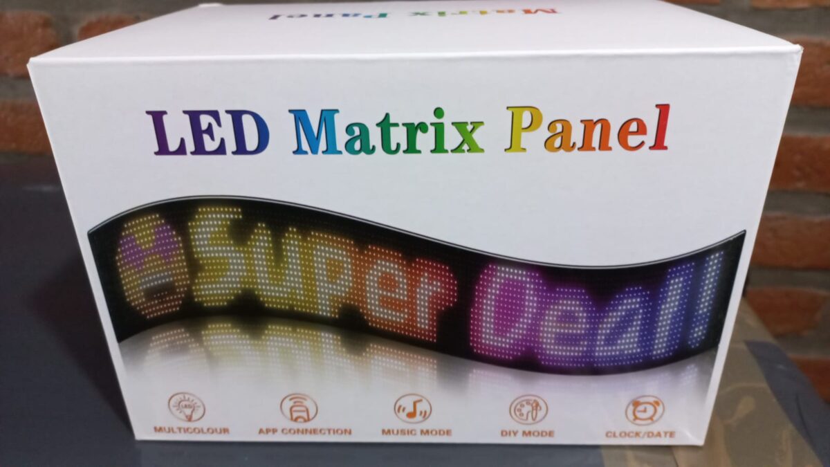 cartel panel led flexible programable 133cmx19cm – Tus Tecnologías