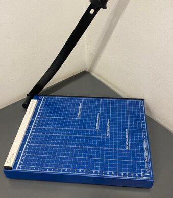 Guillotina metal A4 Global