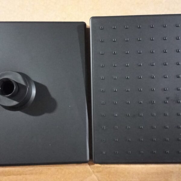 FLOR DE DUCHA NEGRA ANCHA 20X20CM