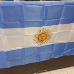 BANDERA ARGENTINA CON OJALES 90X150CM
