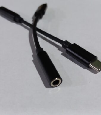 ADAPTADOR TIPO C A PLUG 3.5 METALICO EN BOLSITA