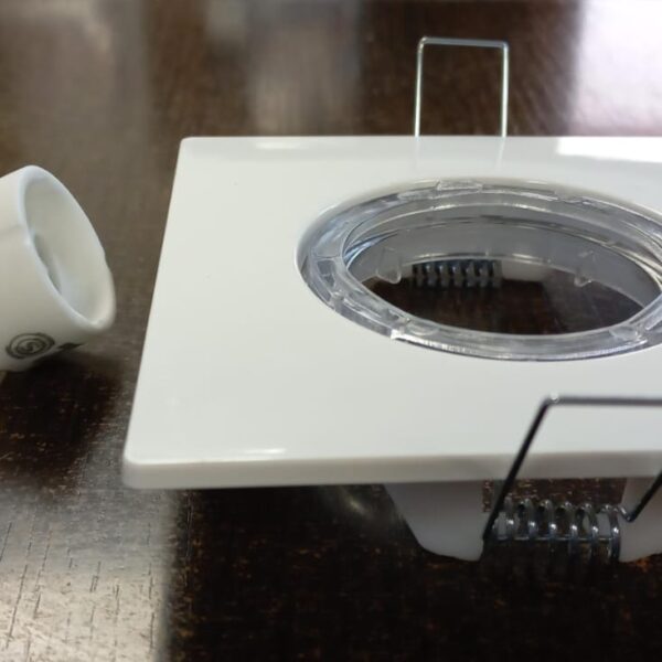 SPOT COMPLETO FACECLIP CUADRADO BLANCO C/GU10
