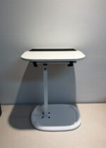 MESA PARA NOTEBOOK 40x30 AJUSTABLE Y GIRATORIA