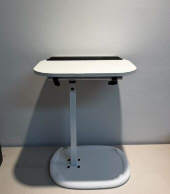 MESA PARA NOTEBOOK 40x30 AJUSTABLE Y GIRATORIA
