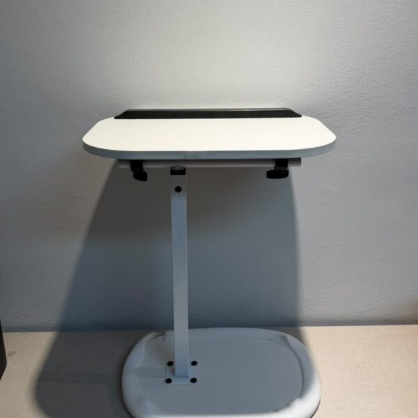 MESA PARA NOTEBOOK 40x30 AJUSTABLE Y GIRATORIA