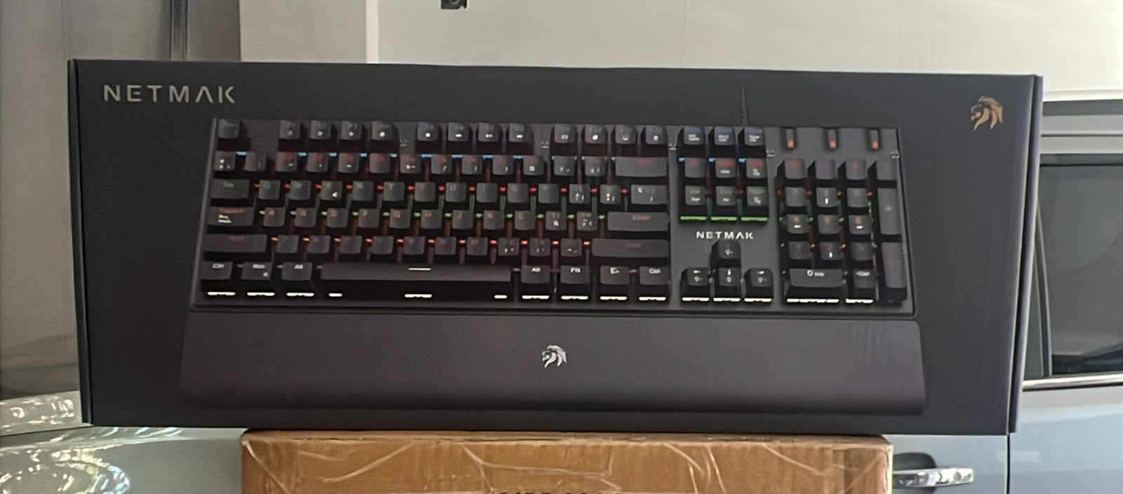 TECLADO MECANICO RETROILUMINADO APOYAMUÑECA - FORMATO 100% - SWITCH BLUE NM-LEGEND TECLADO MECANICO RETROILUMINADO APOYAMUÑECA - FORMATO 100% - SWITCH BLUE NM-LEGEND