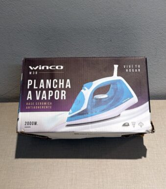 W38-PLANCHA CERAMICA A VAPOR WINCO caja dañada
