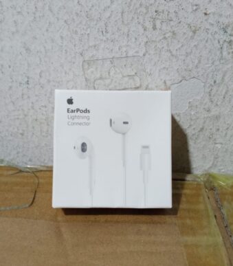 AURICULAR TIPO C CON MARCA ER-2