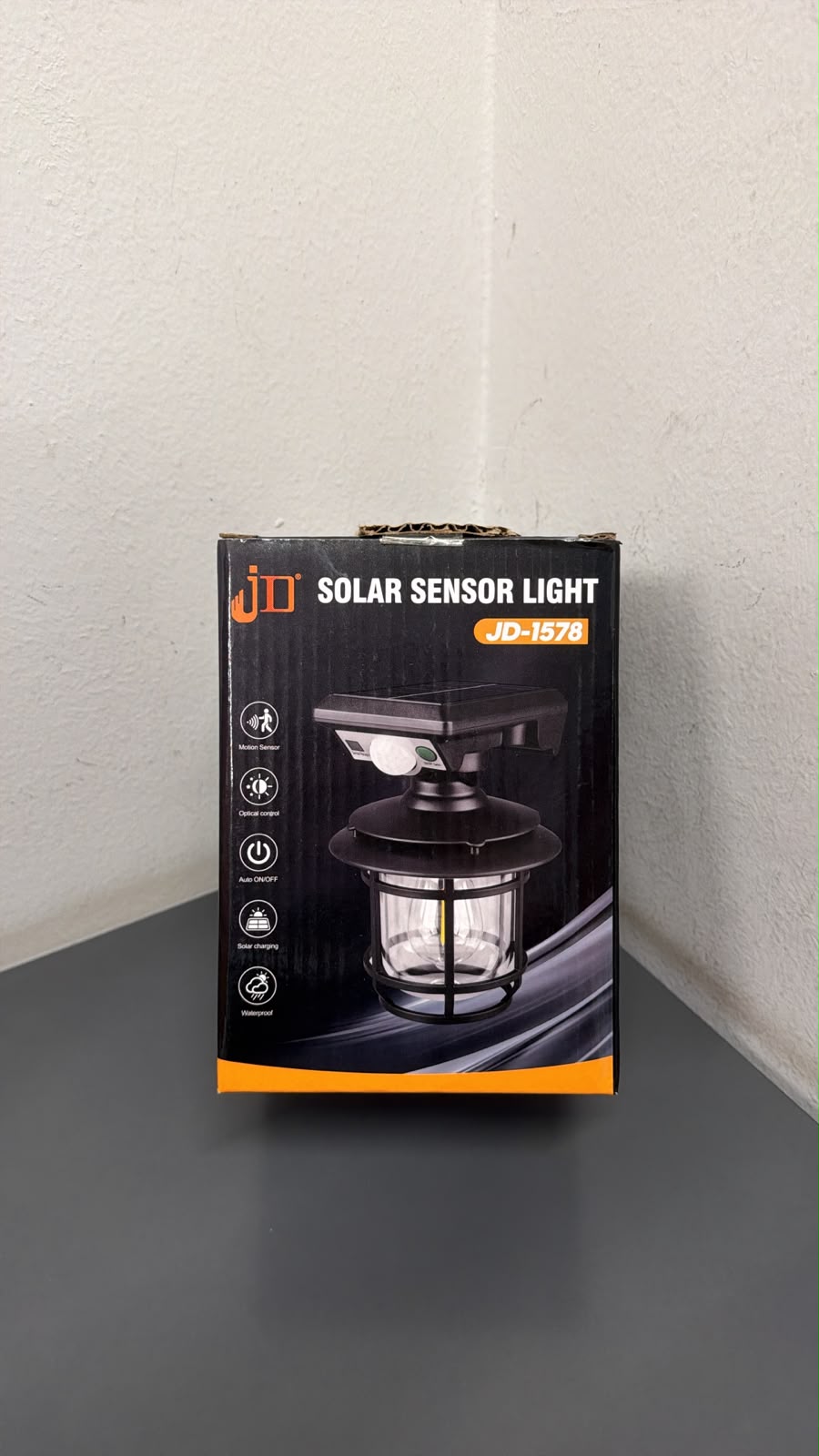 LAMPARA SOLAR CON SENSOR Y BATERIA 1578 LAMPARA SOLAR CON SENSOR Y BATERIA 1578