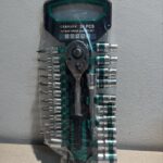 LLAVE CRIQUE CON TUBOS 24 PIEZAS SIN CAJA
